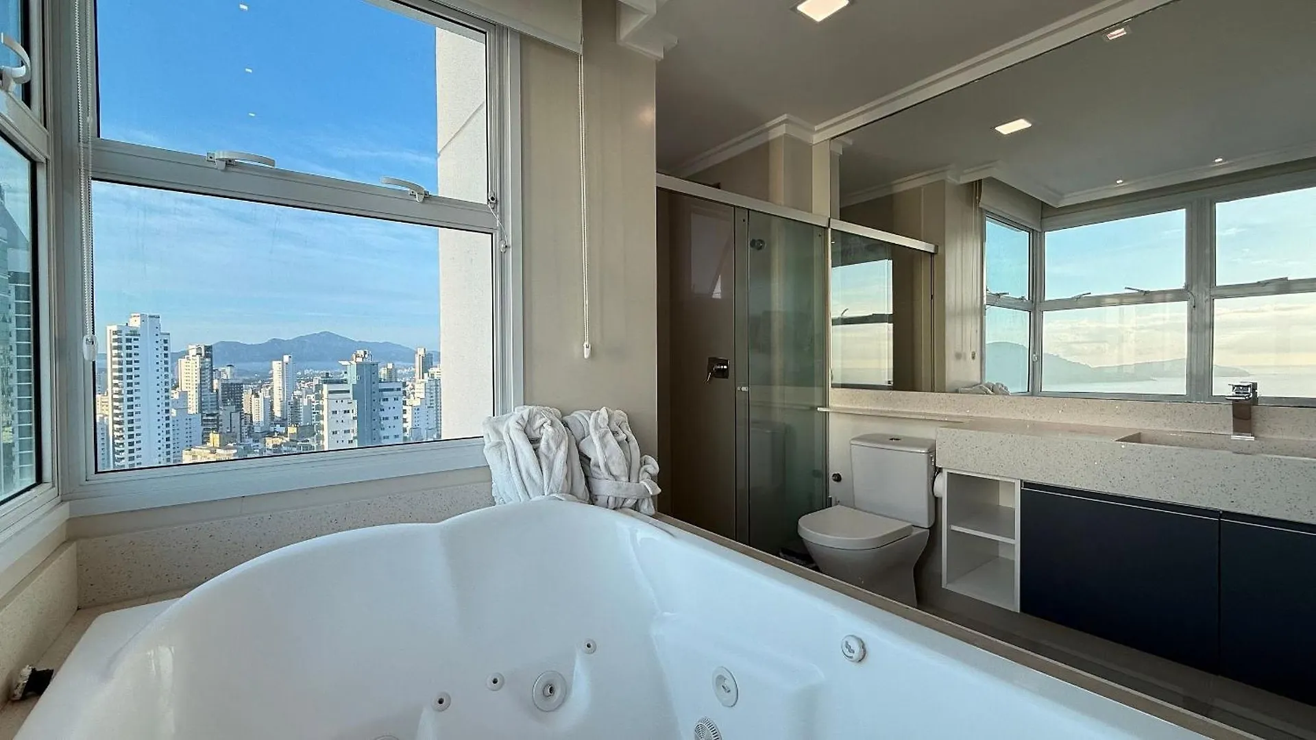Appartement El01- Jacuzzi Vista Mar| 4 Garagens| Piscina à Balneário Camboriú