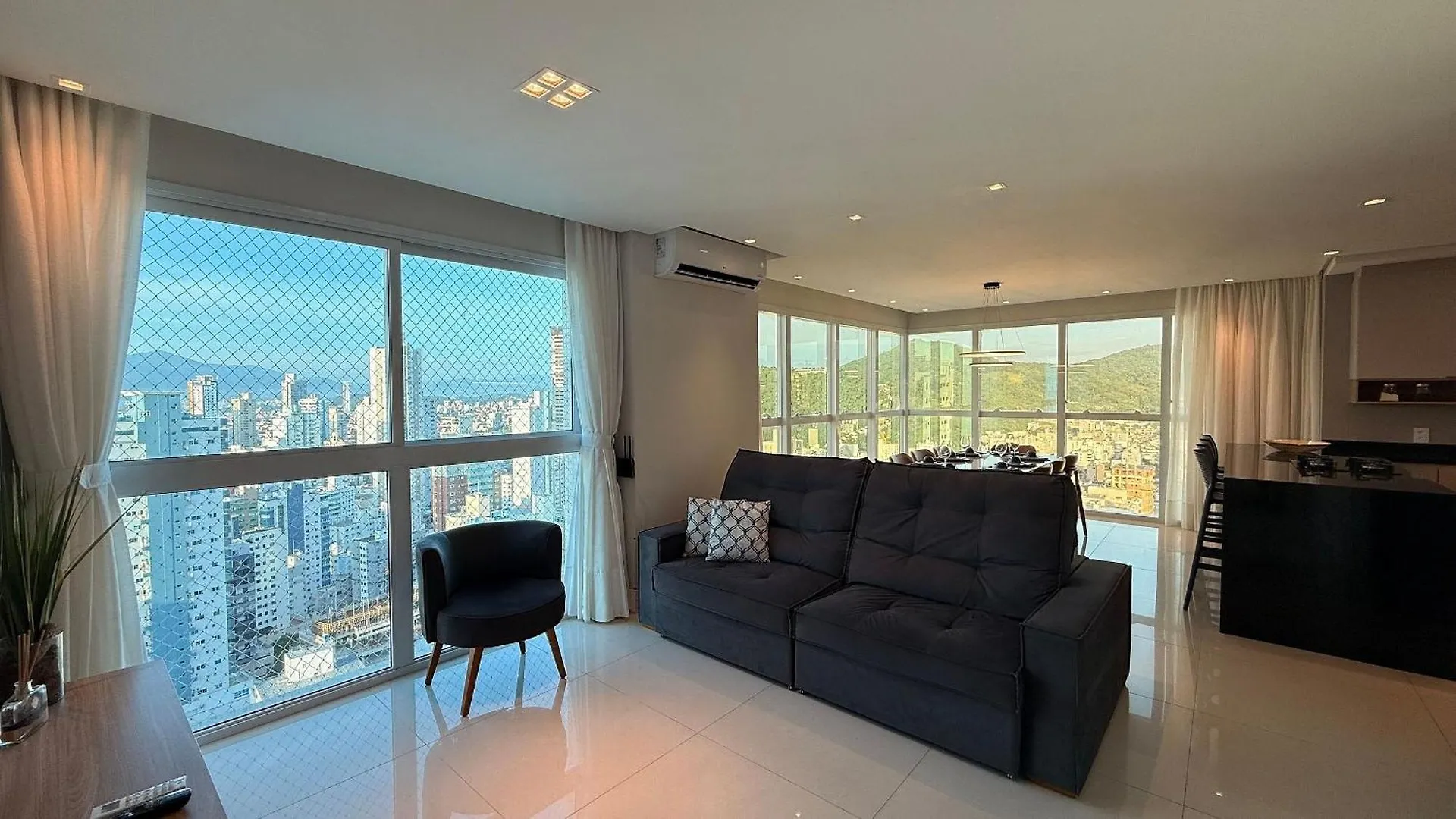 Appartement El01- Jacuzzi Vista Mar| 4 Garagens| Piscina à Balneário Camboriú 0*,  Brésil
