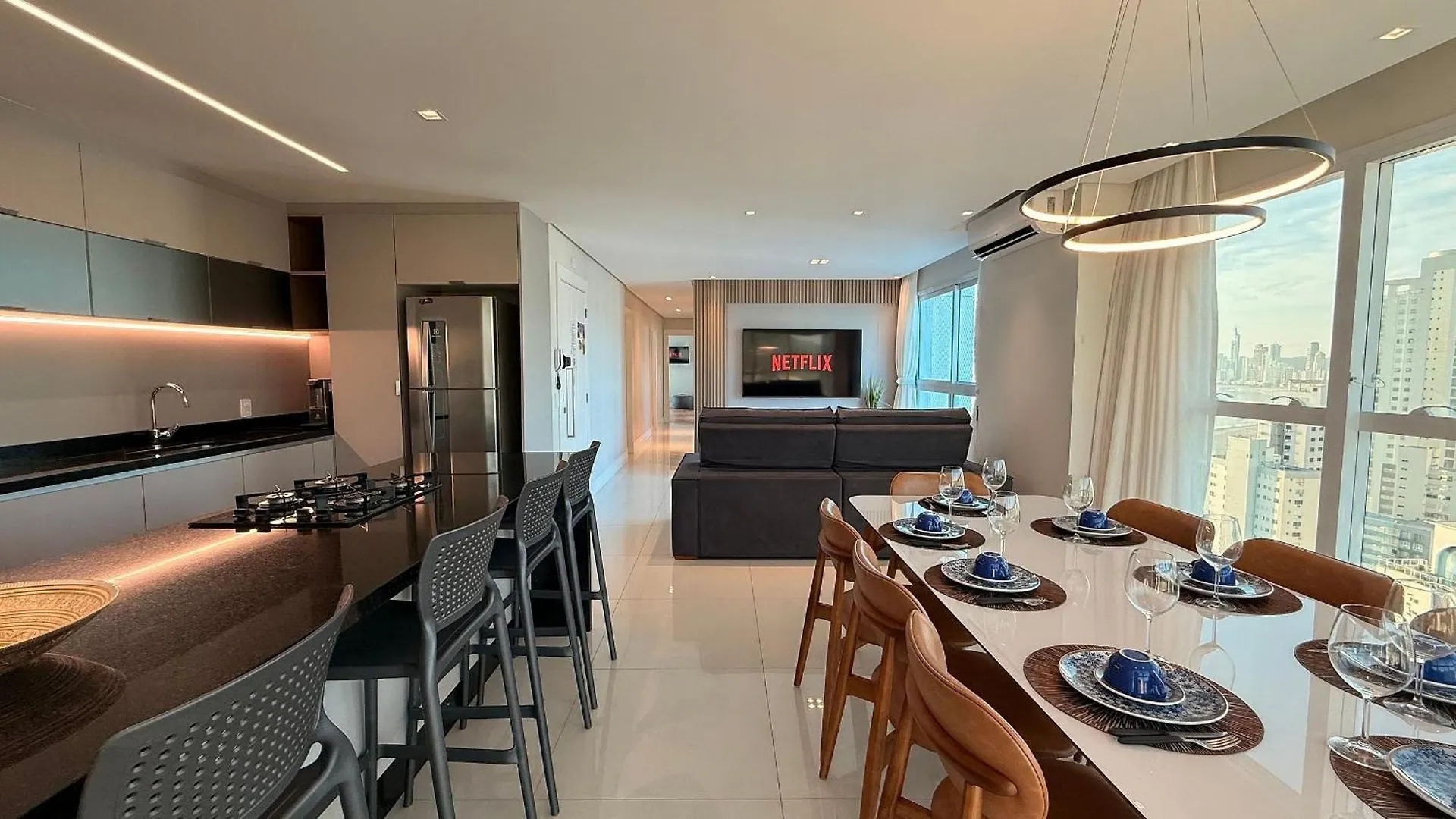 Apartament El01- Jacuzzi Vista Mar| 4 Garagens| Piscina Balneário Camboriú