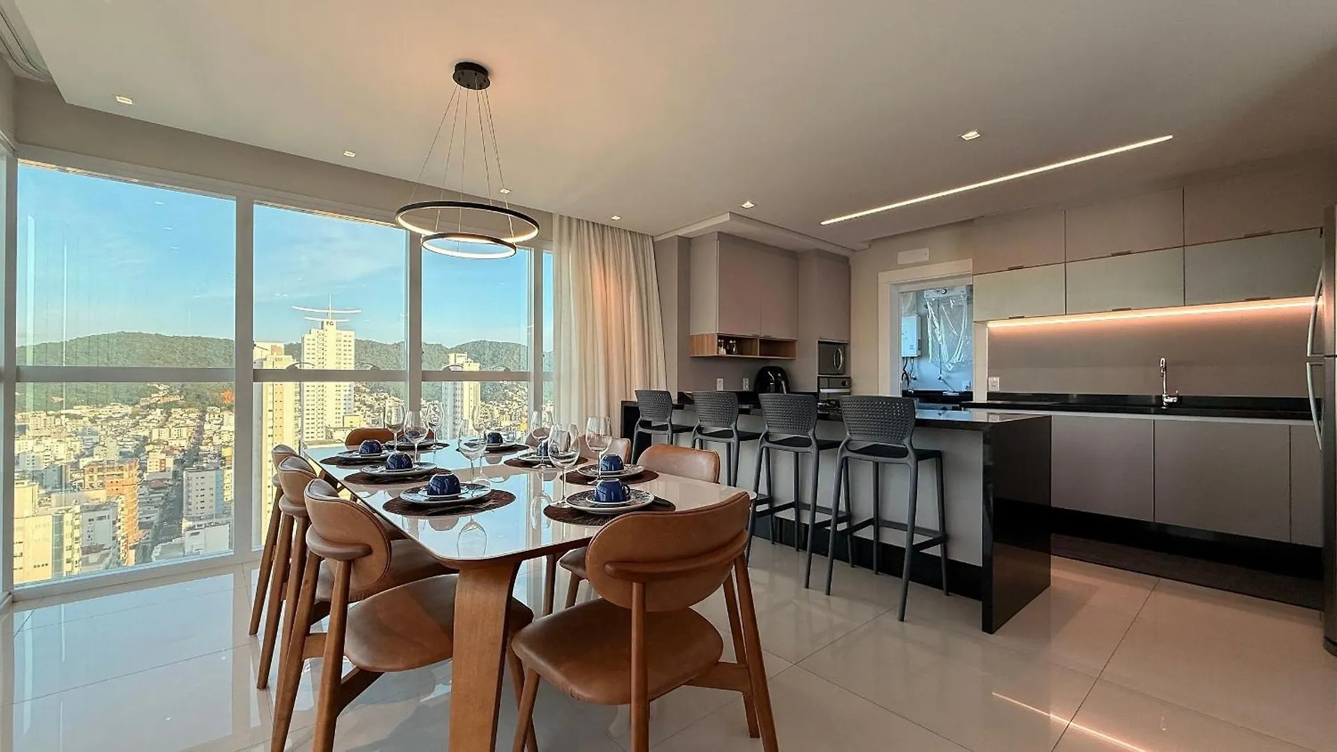 Apartament El01- Jacuzzi Vista Mar| 4 Garagens| Piscina Balneário Camboriú